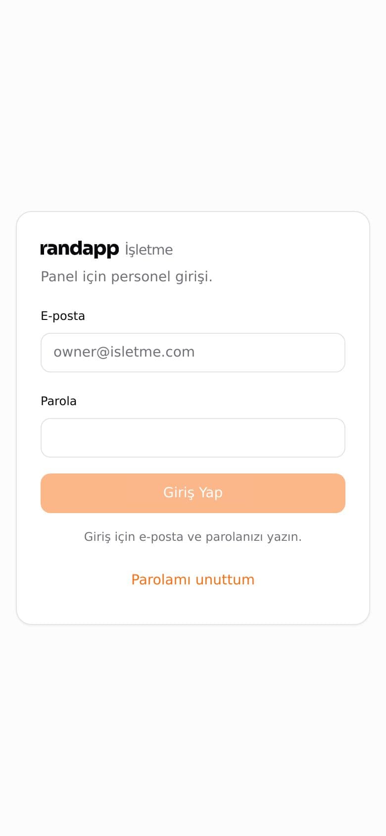 Giriş ekranı: e-posta ve parola